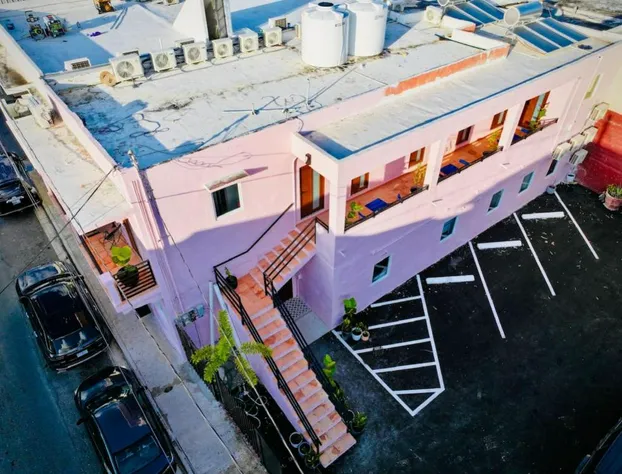 Room 11: Balcony Bliss in Creative Santurce hotel detail image 4