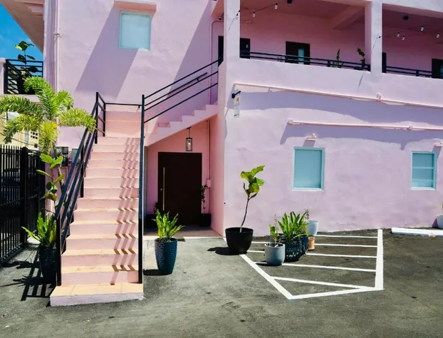 Room 10: Cozy Urban Hideaway in Arts District hotel detail image 4