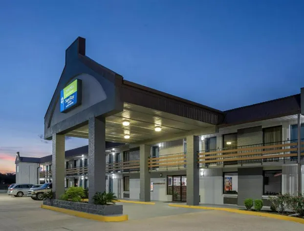 SureStay Studio by Best Western Gonzales hotel detail image 1