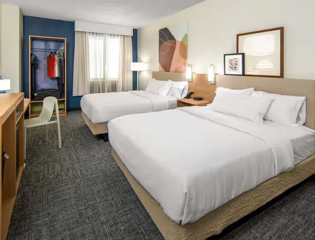 Spark by Hilton Cleveland Beachwood hotel detail image 1