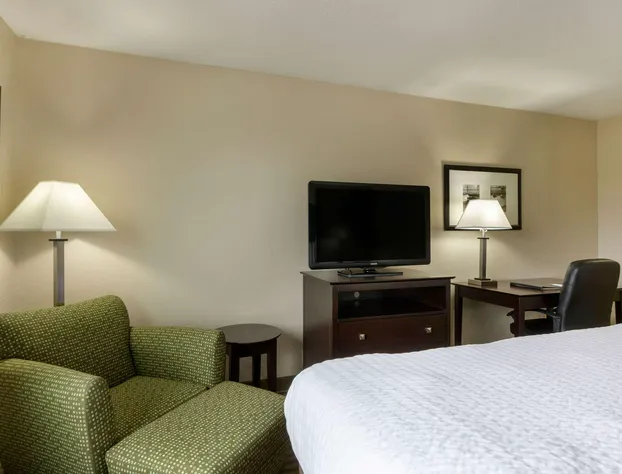 Spark by Hilton Cleveland Beachwood hotel detail image 2