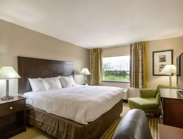 Spark by Hilton Cleveland Beachwood hotel detail image 4