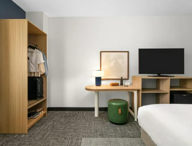 Spark By Hilton Madison Central hotel detail image 1