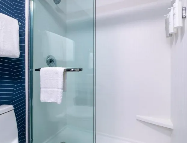 Spark By Hilton Madison Central hotel detail image 3