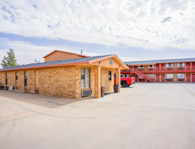 Crown Inn By OYO Denver Tx hotel detail image 2