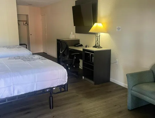 Bourbon Capital Inn hotel detail image 3