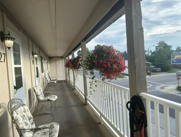 Canoe On Inn hotel detail image 1