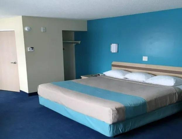 Aurora Inn Estevan hotel detail image 1