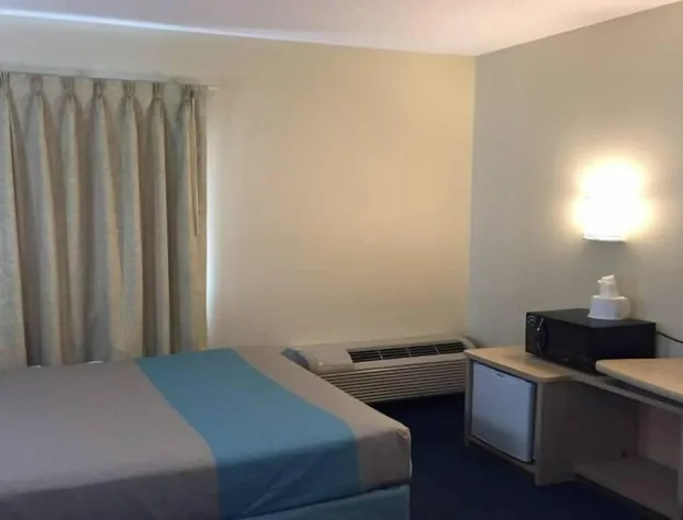 Aurora Inn Estevan hotel detail image 4