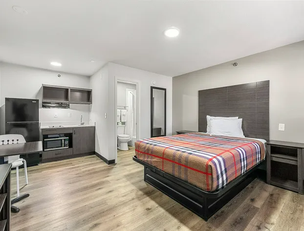 Southern Suites Forest Park hotel detail image 1