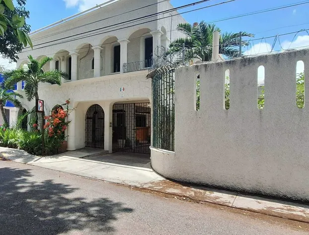 Capital O Hotel Rolovi Cancún hotel detail image 4