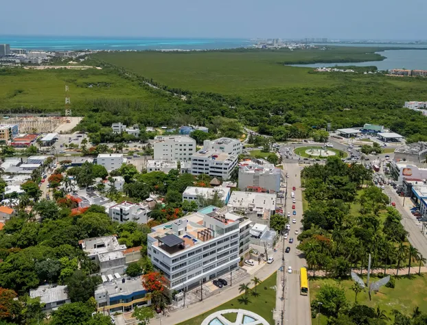 Barcelona Condos Cancun hotel detail image 2