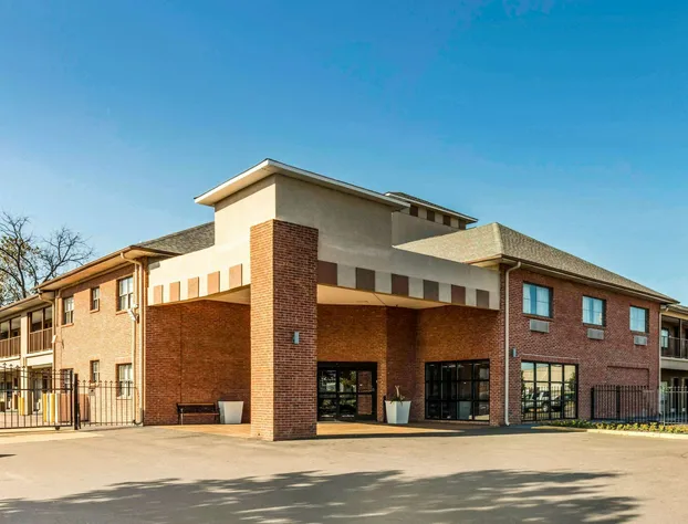 Quality Inn Memphis Airport hotel detail image 1