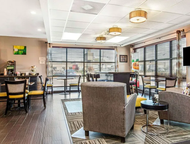 Quality Inn Memphis Airport hotel detail image 4