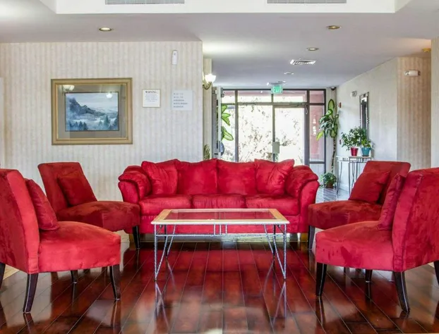 Pacific Coast Inn hotel detail image 3