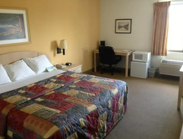 Pacific Coast Inn hotel detail image 4