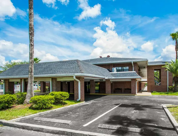 SureStay by Best Western Jacksonville Airport hotel detail image 2