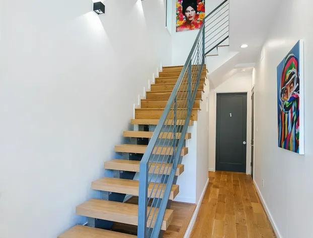 Buffalo Heights hotel detail image 4