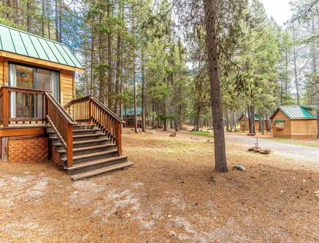 Willamette Pass Inn Chalets hotel detail image 1