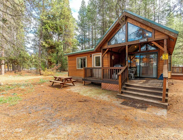 Willamette Pass Inn Chalets hotel detail image 2