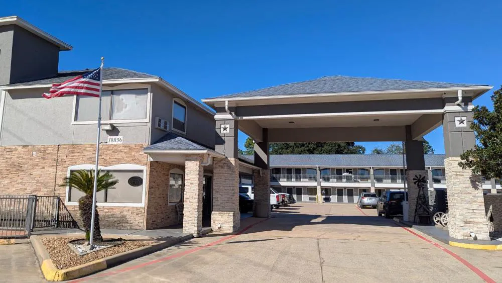 Platinum Inn and Suites Houston hotel hero