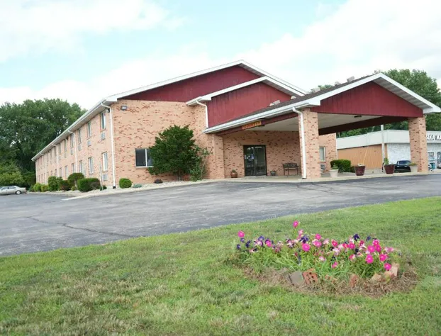 Watseka 24 Inn & Suites hotel detail image 2