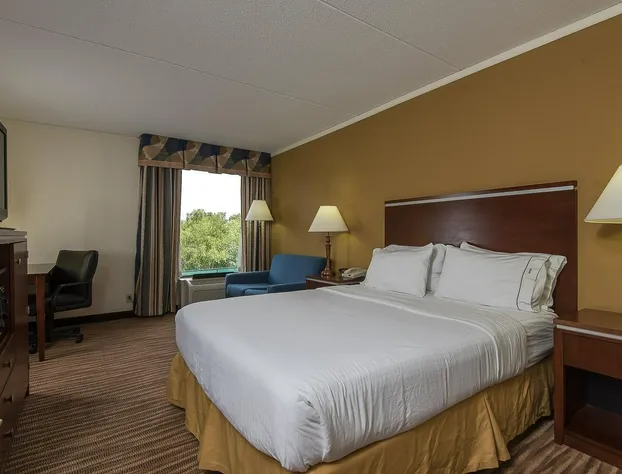 Spark by Hilton Roanoke Civic Center hotel detail image 3