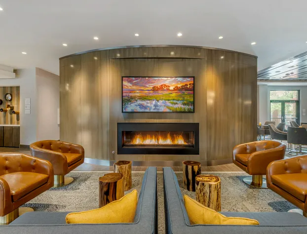 DoubleTree by Hilton Charleston Riverview hotel detail image 3