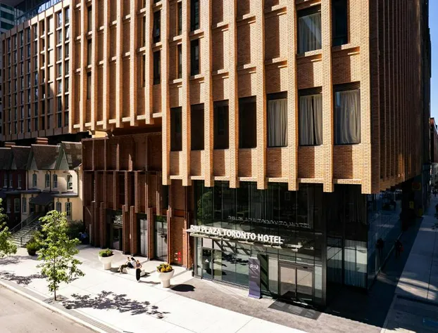 Hotel Riu Plaza Toronto hotel detail image 3