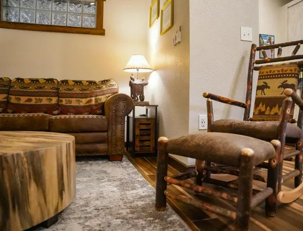 Black Prong Resort hotel detail image 2