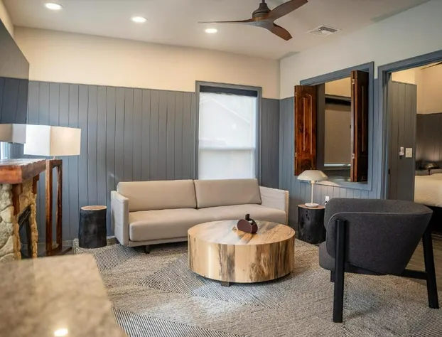 Black Prong Resort hotel detail image 3