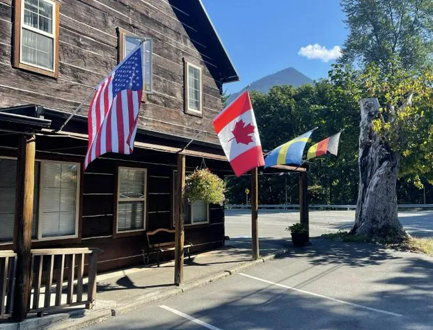 North Cascades Inn hotel detail image 2