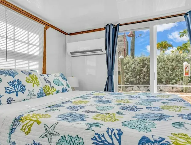 Aqua Lodges at Key Colony hotel detail image 1