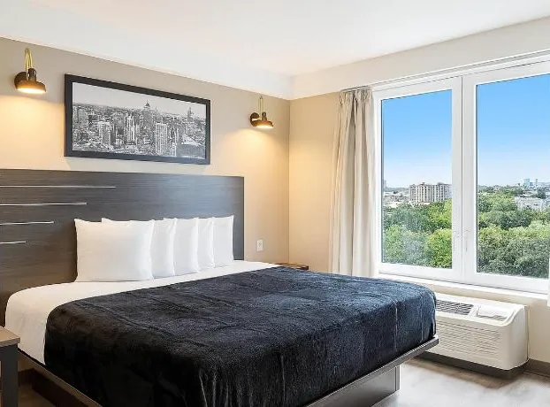 LIV Hotel Bronx - Newly Built hotel detail image 1