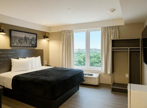 LIV Hotel Bronx - Newly Built hotel detail image 2