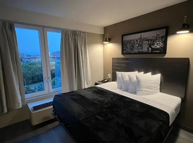 LIV Hotel Bronx - Newly Built hotel detail image 3