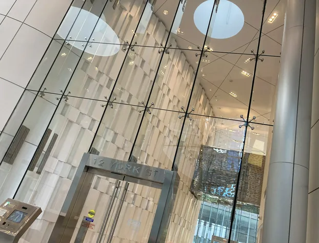 12 York by CN tower hotel detail image 4