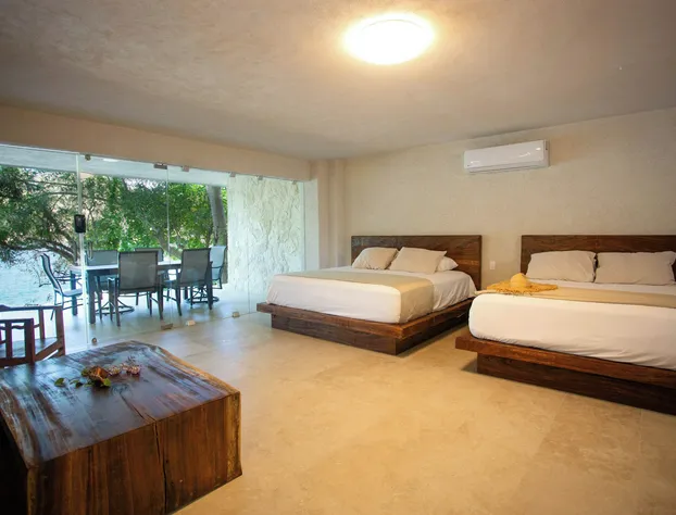 Corrales Bay Resort hotel detail image 4