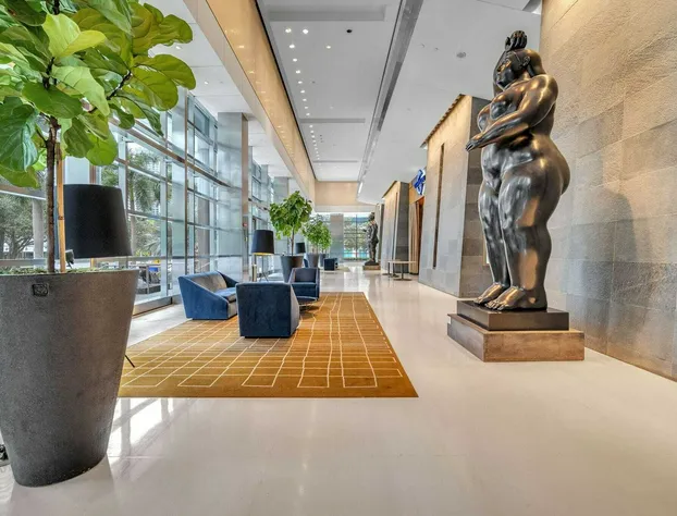 Four Seasons hotel 2bedroom suite hotel detail image 4