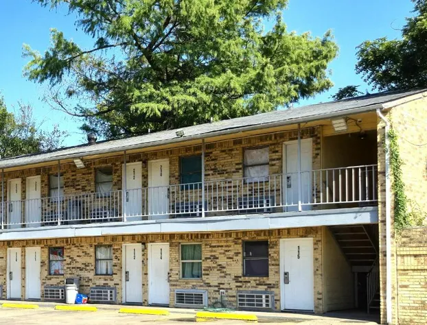 Mi Amor Inn & Suites By Hotel O Dallas Tx Hwy 352 hotel detail image 1