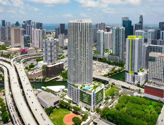 Flow Brickell hotel detail image 2