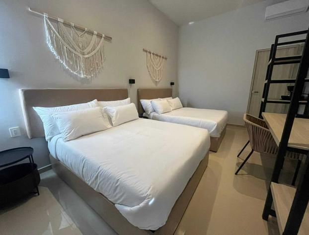 Almera Vallarta Self check-in hotel detail image 1