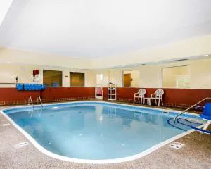 Spark by Hilton La Grange hotel detail image 3