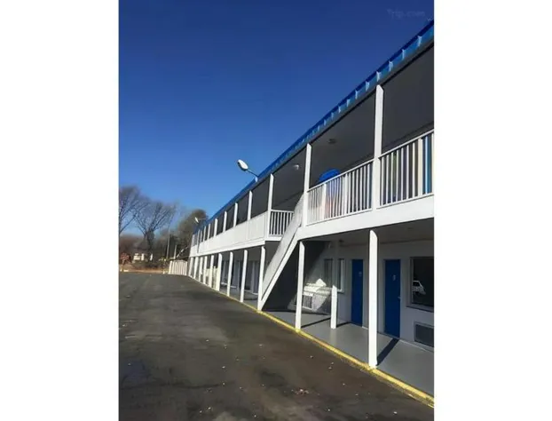 Capitol Inn by Belvilla Richmond Airport VA hotel detail image 4