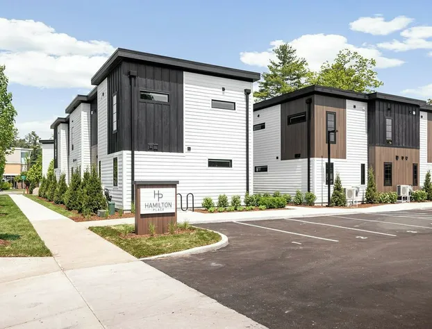 Hamilton Place hotel detail image 4