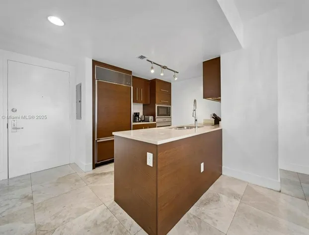 The Bay Suites - W Miami hotel detail image 4