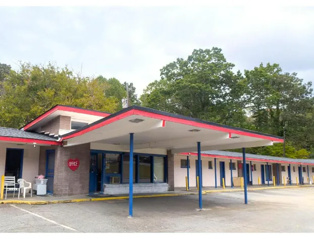 Hotel O Heart of Dixie Dadeville AL HWY 280 hotel detail image 1