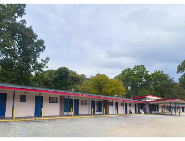 Hotel O Heart of Dixie Dadeville AL HWY 280 hotel detail image 2