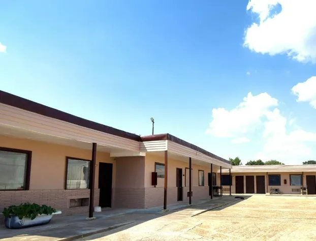 Save Inn By Hotel O Forrest City I 40 hotel detail image 1