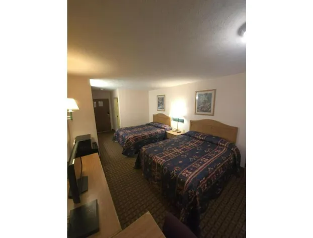 Capital O Roadside Inn Thedford NE 2 hotel detail image 2